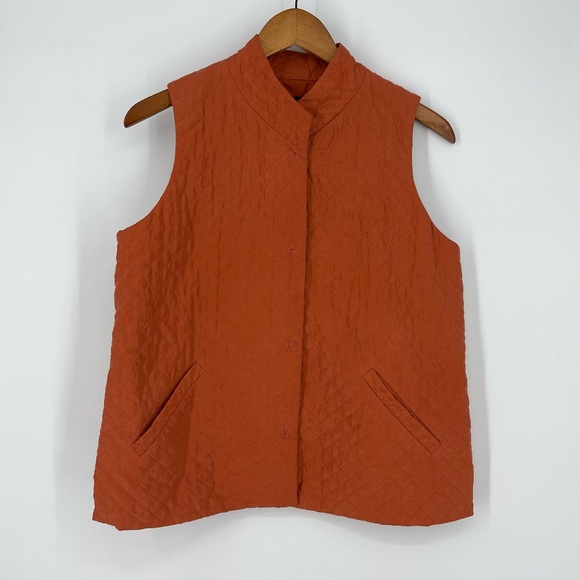 ✨Eileen Fisher Rust Orange 100% Silk Quilted Vest Small - Picture 8 of 16